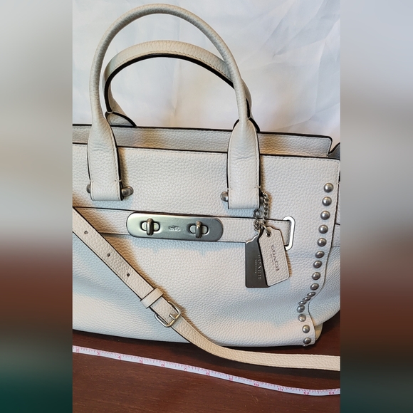 Coach White Pebbled Swagger 33 Satchel Bag - Picture 9 of 13